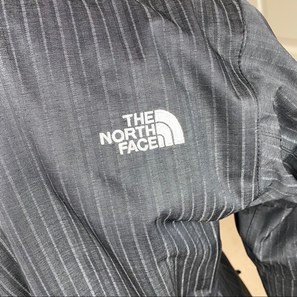 THE NORTH FACE - HyVent Double Breasted Coat - Picture 6 of 9